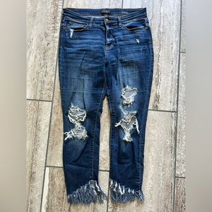 JUDY BLUE Size 11/30 dark washed fringed capris